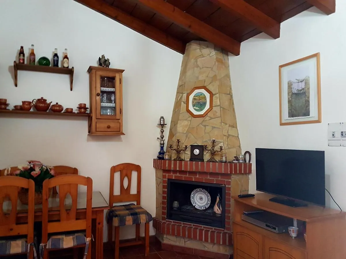 펜션 네르하 Cortijo Porroncico 빌라